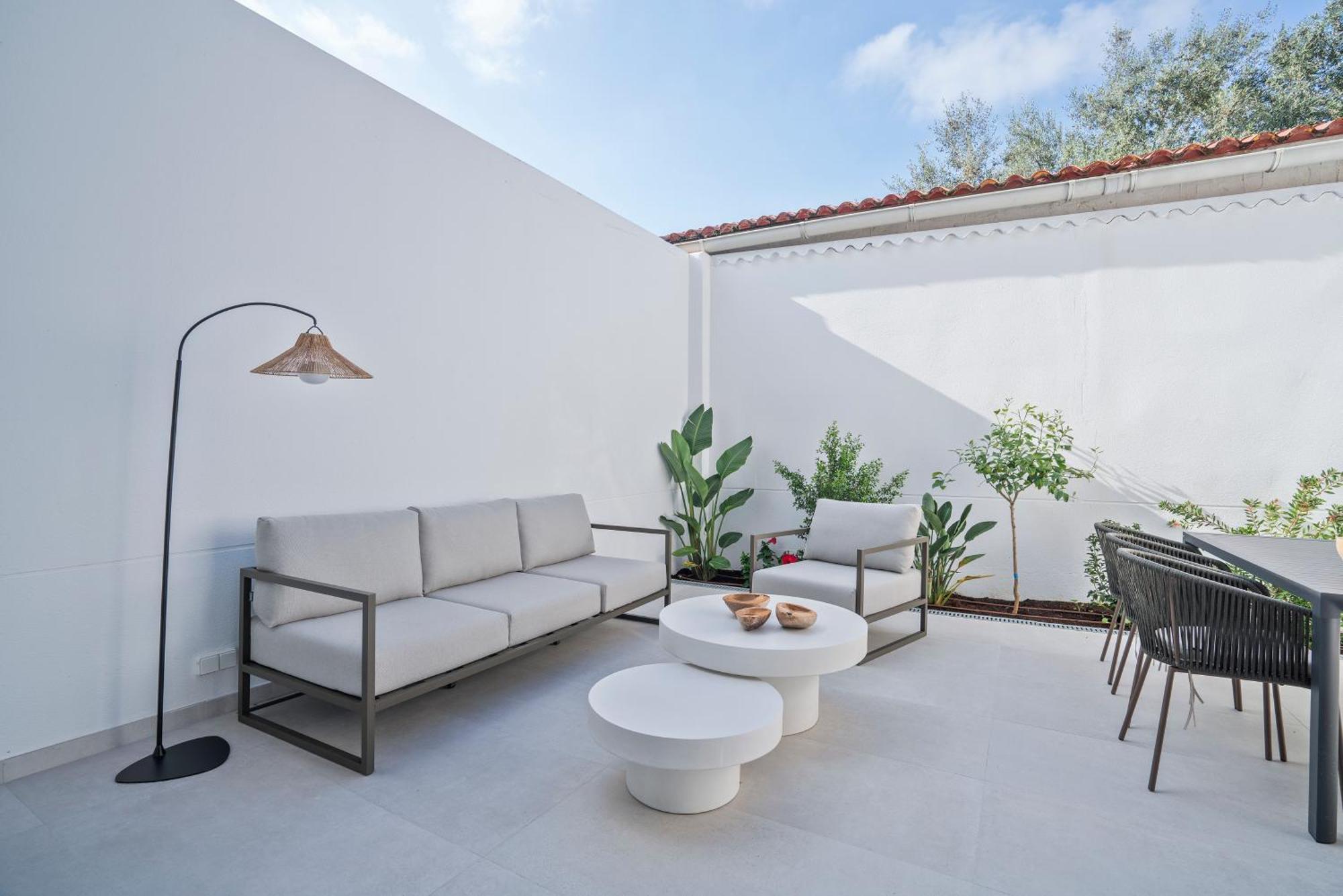 Sitges Spaces Garden Condo-2 Bedrooms, 2 Bathrooms, Garden Terrace, Near Center, Sleeps Up To 6- Monthly Rentals Only Exteriér fotografie