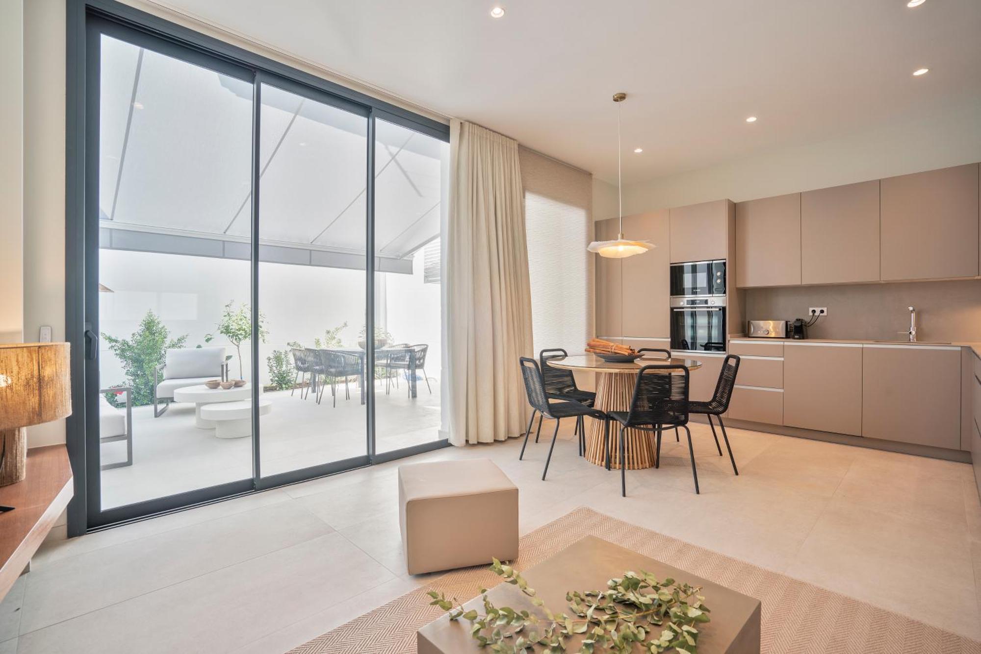 Sitges Spaces Garden Condo-2 Bedrooms, 2 Bathrooms, Garden Terrace, Near Center, Sleeps Up To 6- Monthly Rentals Only Exteriér fotografie
